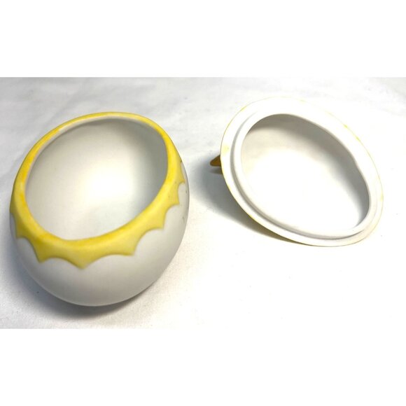 Lefton China Bunny Egg Trinket Box With Lid - Picture 4 of 5